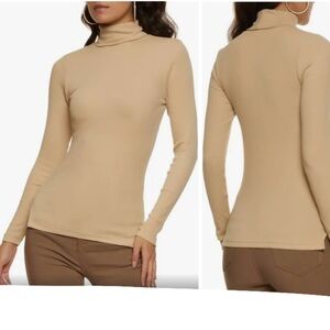 Christopher & Banks Turtleneck Cream Long Sleeve Fitted Tee Size Small